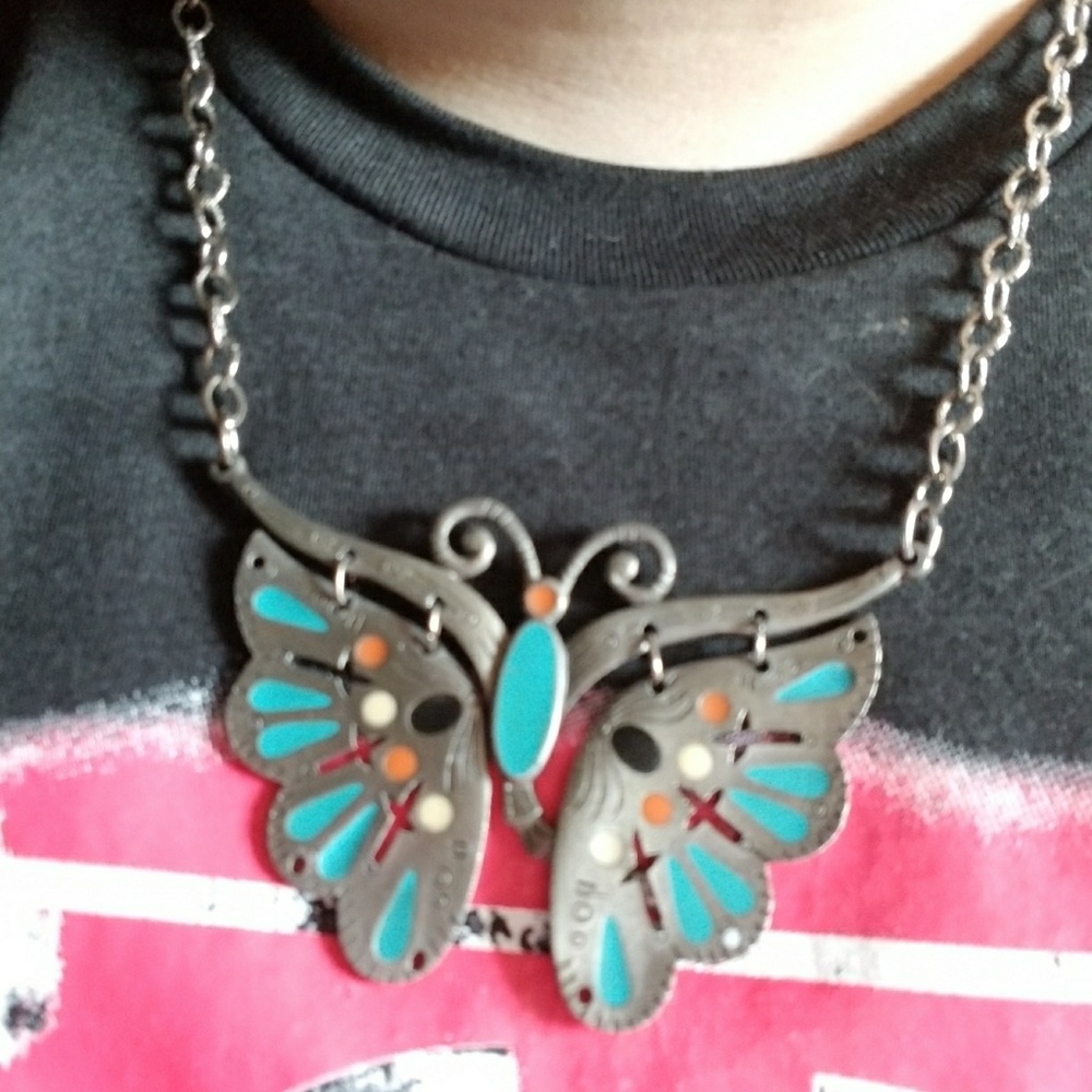 💖Amazing💖 Vintage Butterfly Necklace - Picture 6 of 8